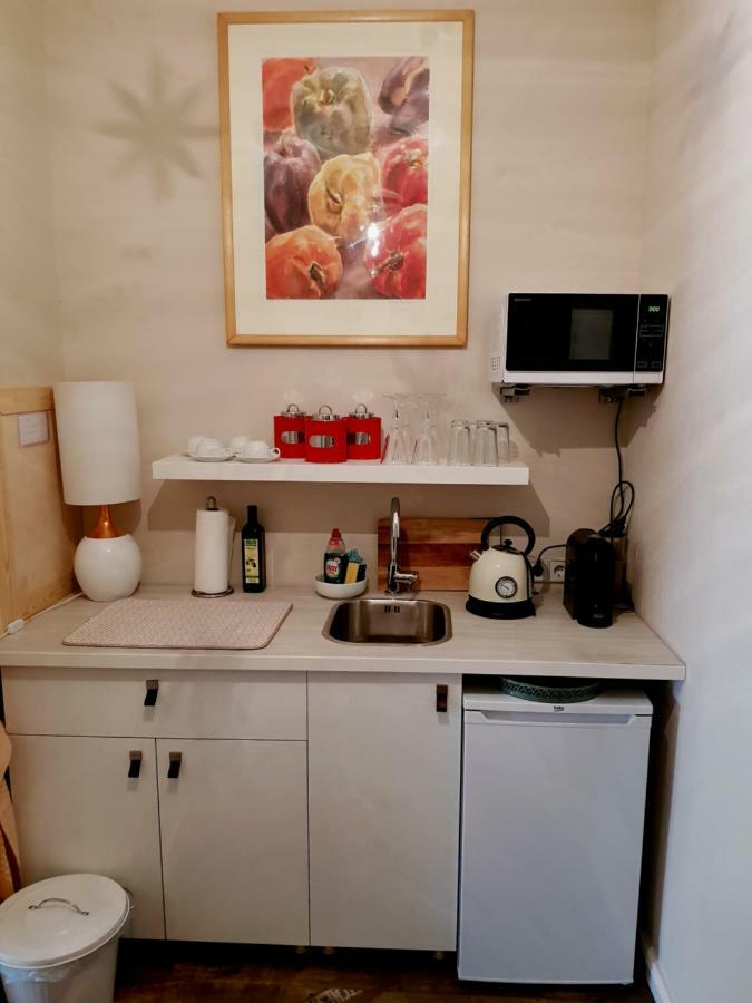 Studio City West — Photos 2